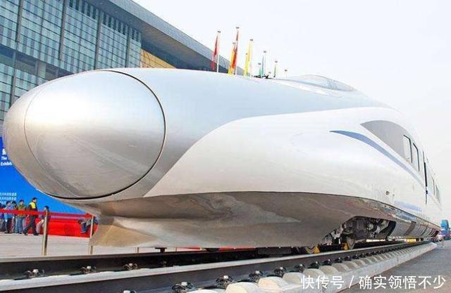 国家在建一条“第二通道”高铁，经过3省，设置30站，明年将通车
