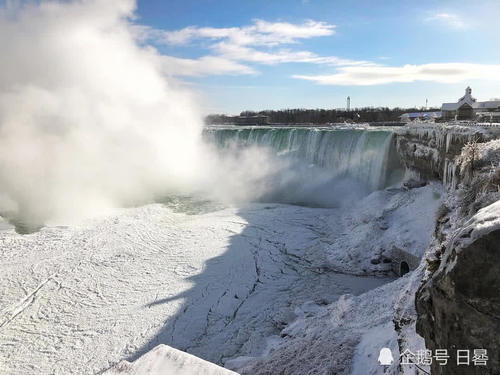 美国迎来罕见严寒,北美最大跨国瀑布被冻成一座巨大冰雕