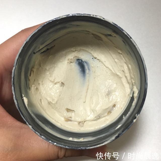 一种白色的液体,睡前混牙膏洗脸,一月淡化脸上斑点,皮肤水嫩嫩