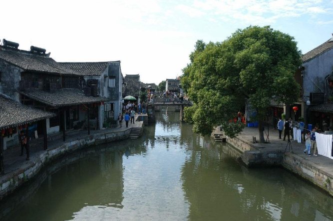 中国百强镇最多的五个省市，上海也只排在第三名