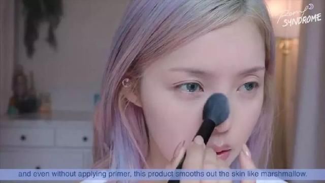 枫叶妆不再流行，跟着彩妆女王Pony画美人鱼才有的透明玻璃球妆!