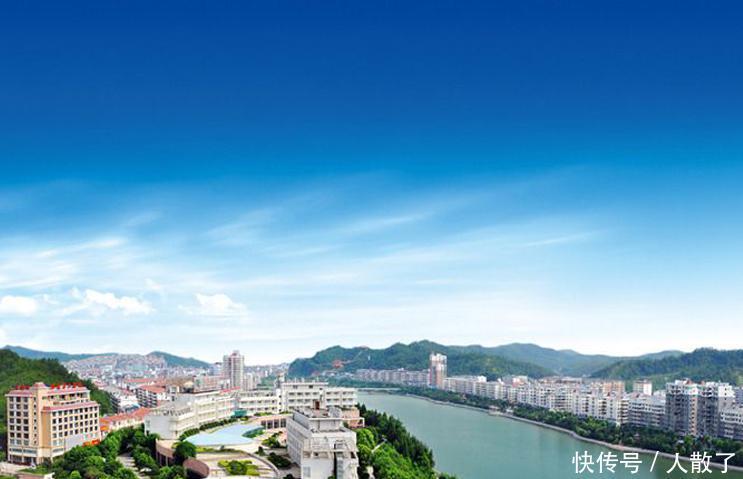 江西这个县的风景如画，可媲美婺源，每年游客稀少，你来过吗？