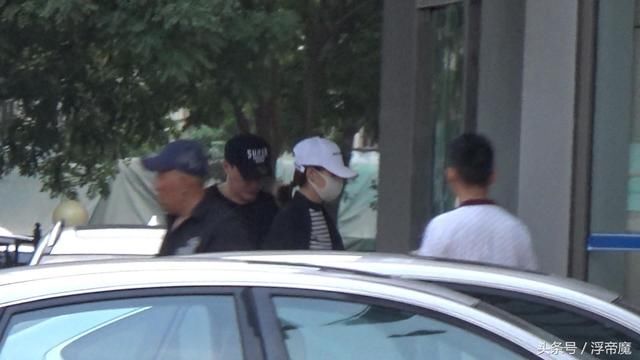 赵丽颖被爆停工原因竟是怀孕三月，孩子父亲是他！