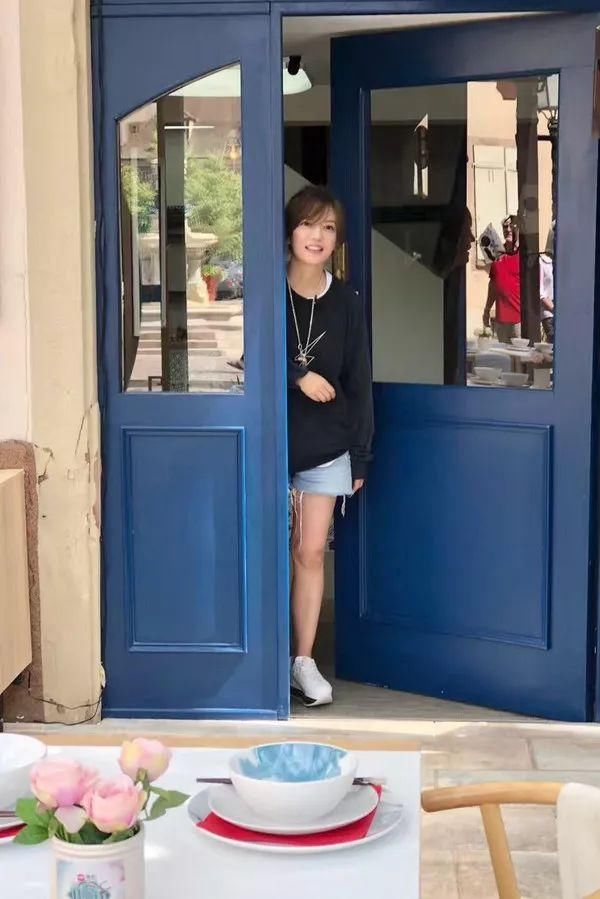 吸睛| 《中餐厅2》不止有美食，少女心配饰的神奇法则了解一下!