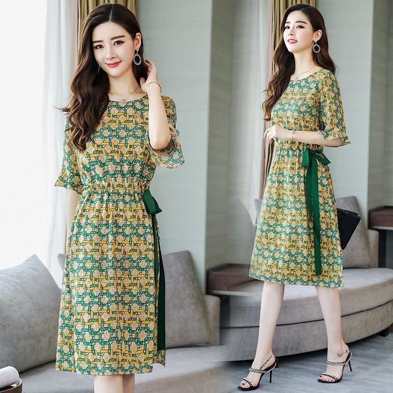 火了火了，6070后专属连衣裙，甜美不失优雅，简直碾压00后