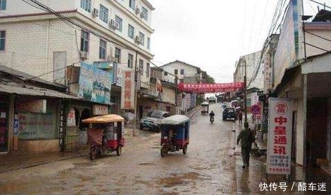 另外一个“中国”？当地人说汉语，吃中餐，就连招牌都是中文！