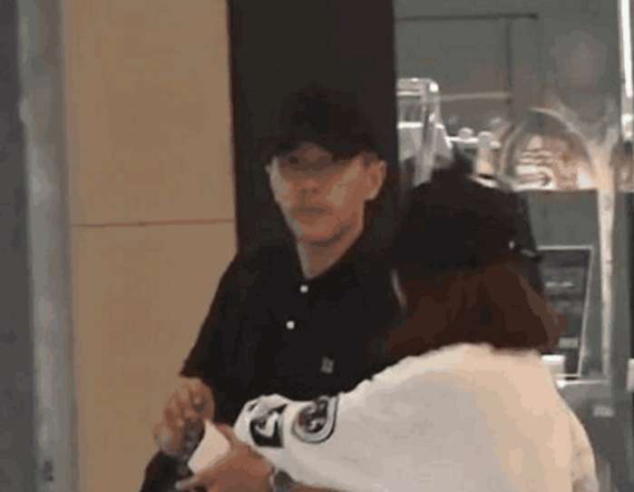 杨幂公布二胎表示累了，刘恺威含泪晒孕检单，网友：婚变原因确凿