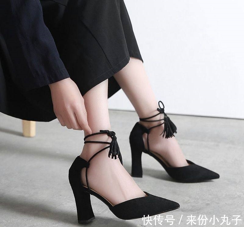  【女人味】性感尖头让你行走无忧，一双高跟鞋散发女人味