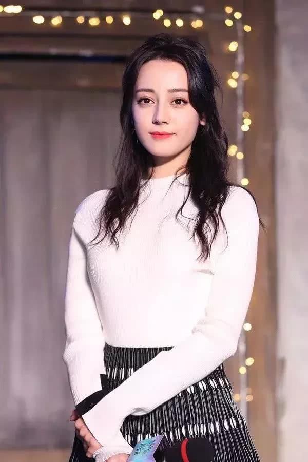 今年必备最热刘海，热巴，蔡徐坤，李易峰，林更新都在剪呢！