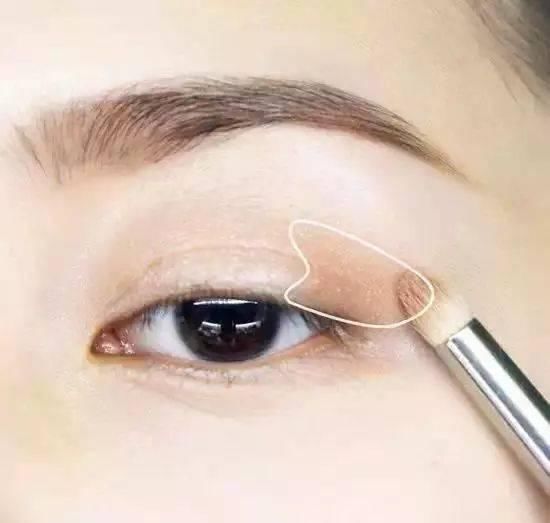  「淡妆」恰当的淡妆化妆步骤 教你迅速画好极致自然妆