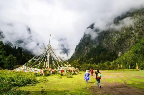 这些小众而绝美的旅行地才是你四月最值得去的地方