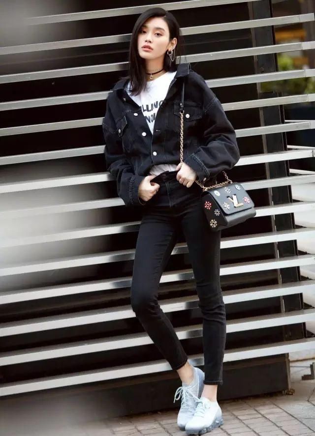 九分裤+运动鞋，才是入秋最潮搭配!!!