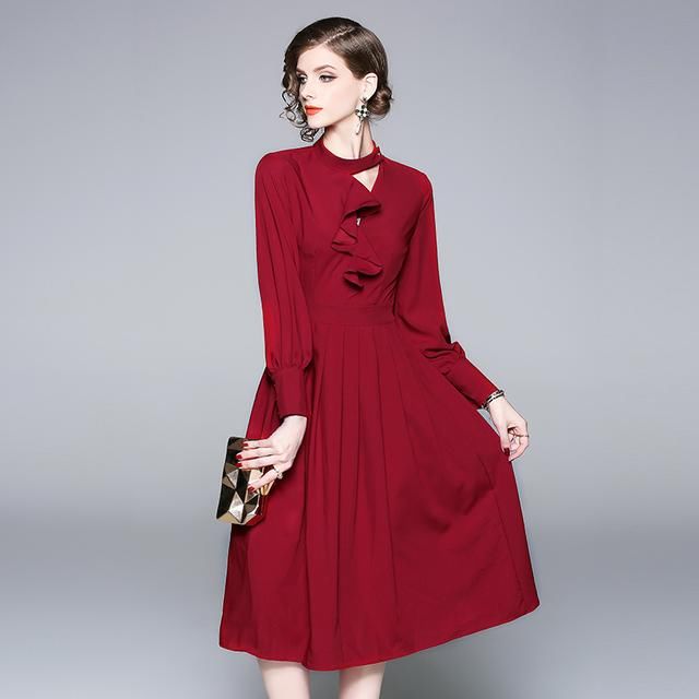 土如村姑的妈妈，穿新款秋裙，竟那么洋气美嫩，全家差点认不出了