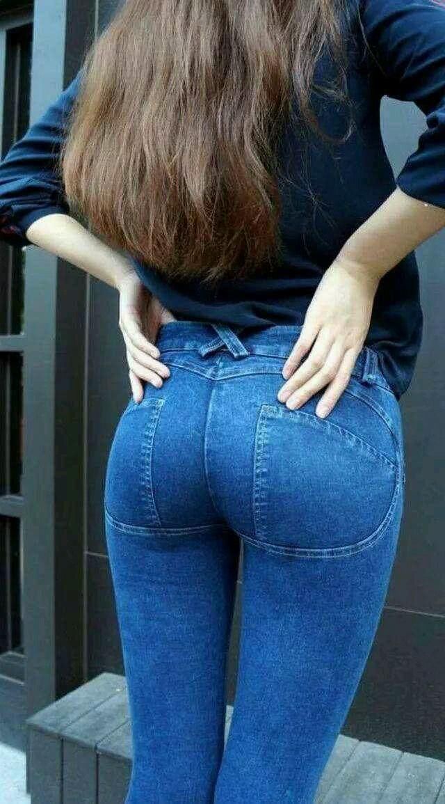 牛仔裤是一种完美的搭配，无论你是苗条还是微胖，你都可以穿