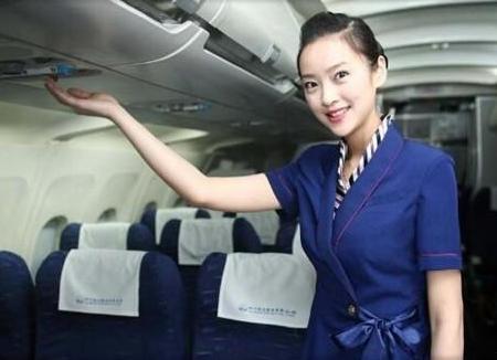 为什么空姐都穿裙子而不穿长裤, 说出来你可能不敢相信