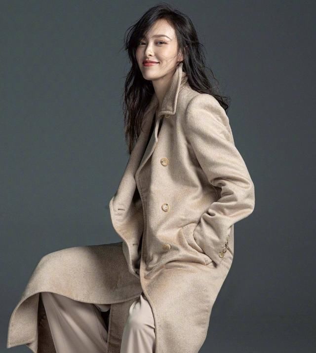  [小仙女们]“扎头发”还是“披头发”好看?脸型不是关键,主要由这4点决定