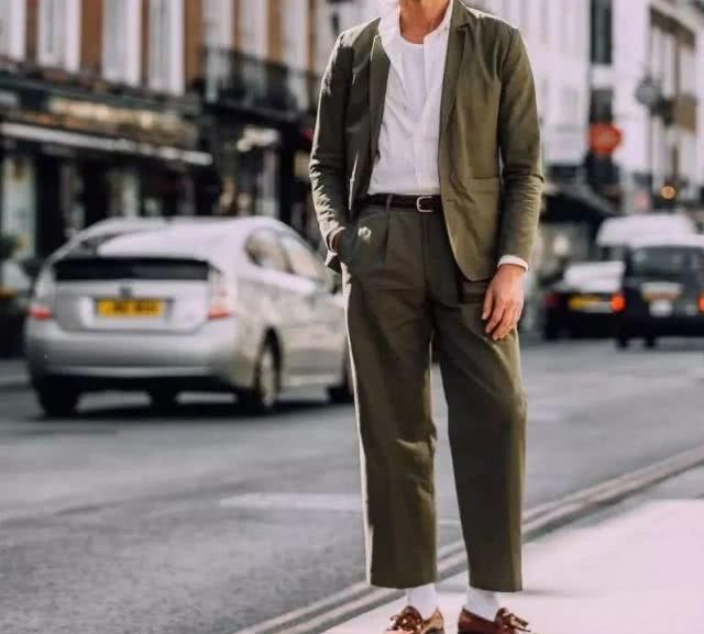 【适合所】跟女朋友逛街,穿什么不丢人?