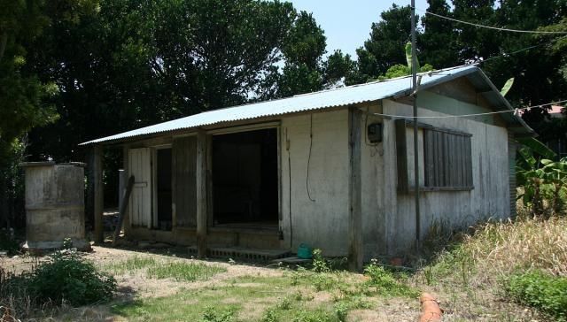  #好处#为什么一些农村现在很流行“彩钢顶”？到底有啥好处？看