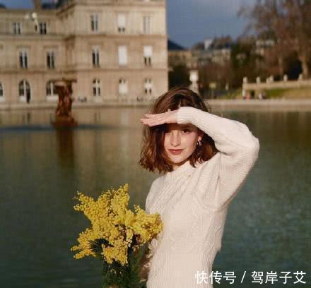 博主@早春浪漫法式风来袭,穿搭博主在线示范,一件单品可搞定