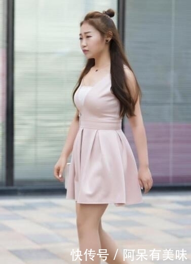 『唯妙』美丽高跟,小姐姐高跟唯妙唯俏,你确定这是秋天?