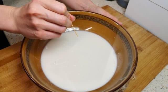  「米粉」粘米粉别做汤圆了，孩子近期痴迷它，隔三差五训话要，就是说吃不腻