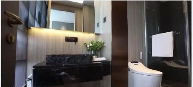 设计师■新婚夫妻40万买180°湖景房,奇葩结构吓跑装修公司,无人敢接手