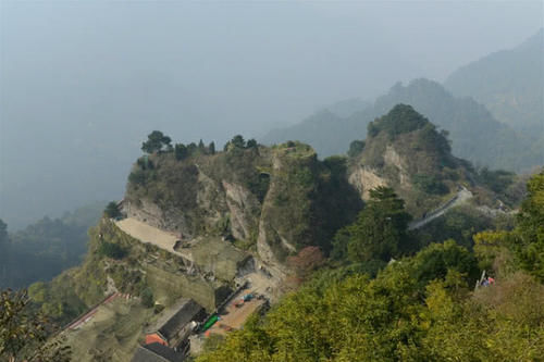 湖北正在被埋没的城市，地理位置不输武汉，却只能挣扎四线
