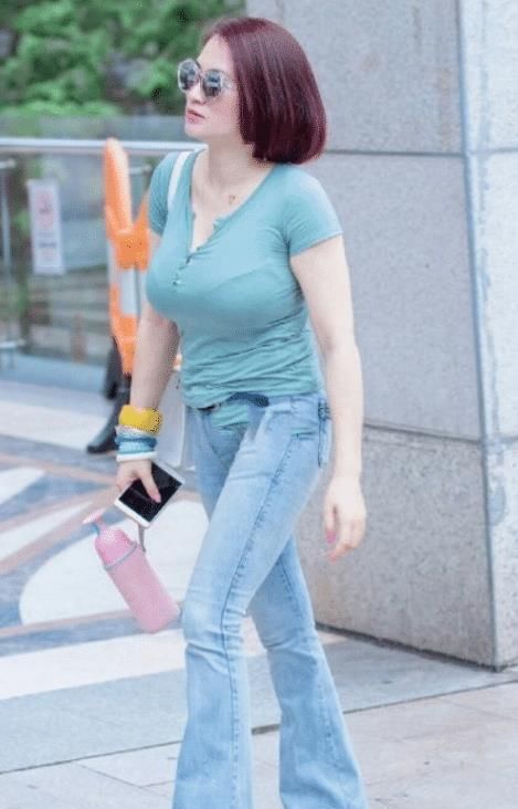 皎若|潮流小姐姐皎若秋月,优雅又气质,绽放柔情似水的气质!