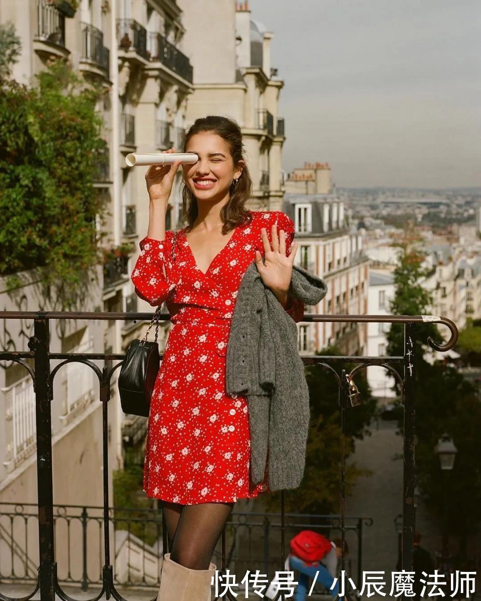 『复古方领』高级又时髦,照着穿回头率200%!