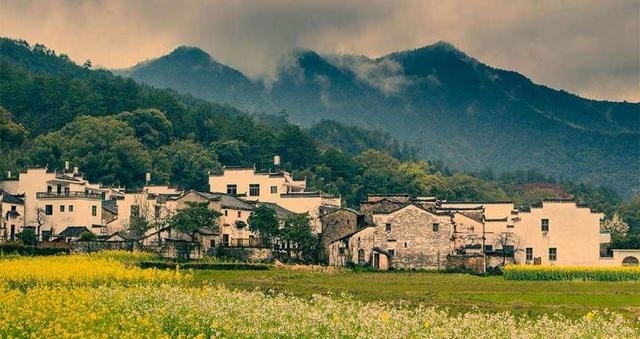 江西11地市GDP排行榜：南昌5000亿，赣州2500亿，九江2407亿