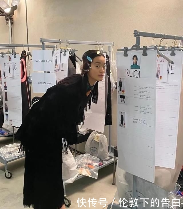  「小时」蒋瑞琪24小时｜爱吃巧克力可颂的Jil Sander女孩儿