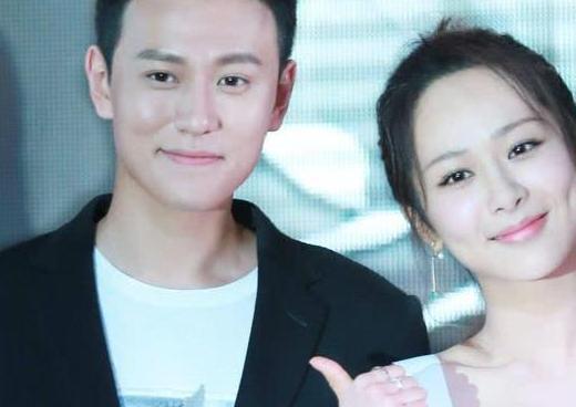 杨紫删微博被疑情绪崩溃，秦俊杰手机里女孩的照片说明了一切！