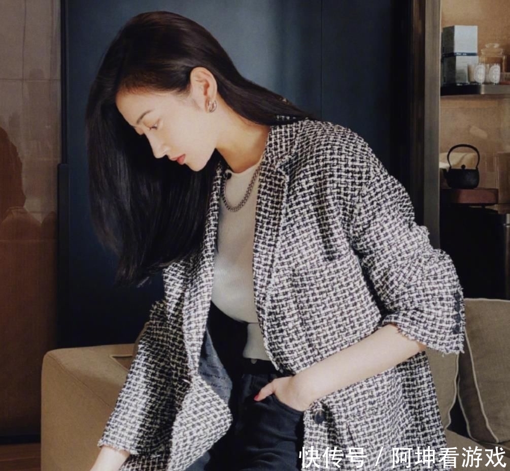 "nlabel":"utype_vtag太有气质! 张继科前女友晒美照 笑容甜美+大秀美腿 你给打几分?