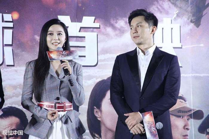 冯小刚开撕李晨“滚出娱乐圈”, 范冰冰侧面回应真相曝光, 网友: