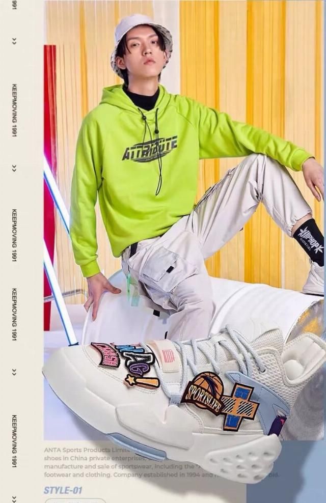  运动鞋：别再穿白色运动鞋了！2020年初春最红的10双靴子，谁穿谁漂亮！！！