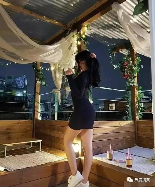 健身美女图组——请准备好纸巾,千万不要流鼻血了!