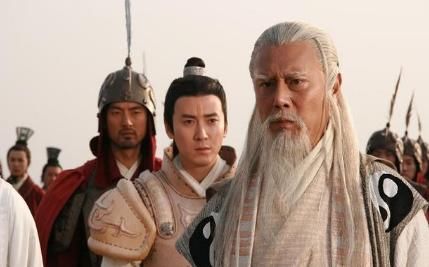  周天子@周平王只是迁了一下都 周天子为什么就开始被各诸侯吊打