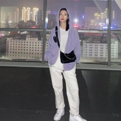  「风格」为粗腿量身定制的裤子