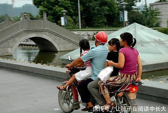  考驾照@为啥有些农民愿买摩托车，却不愿考驾照？老农说这3点，