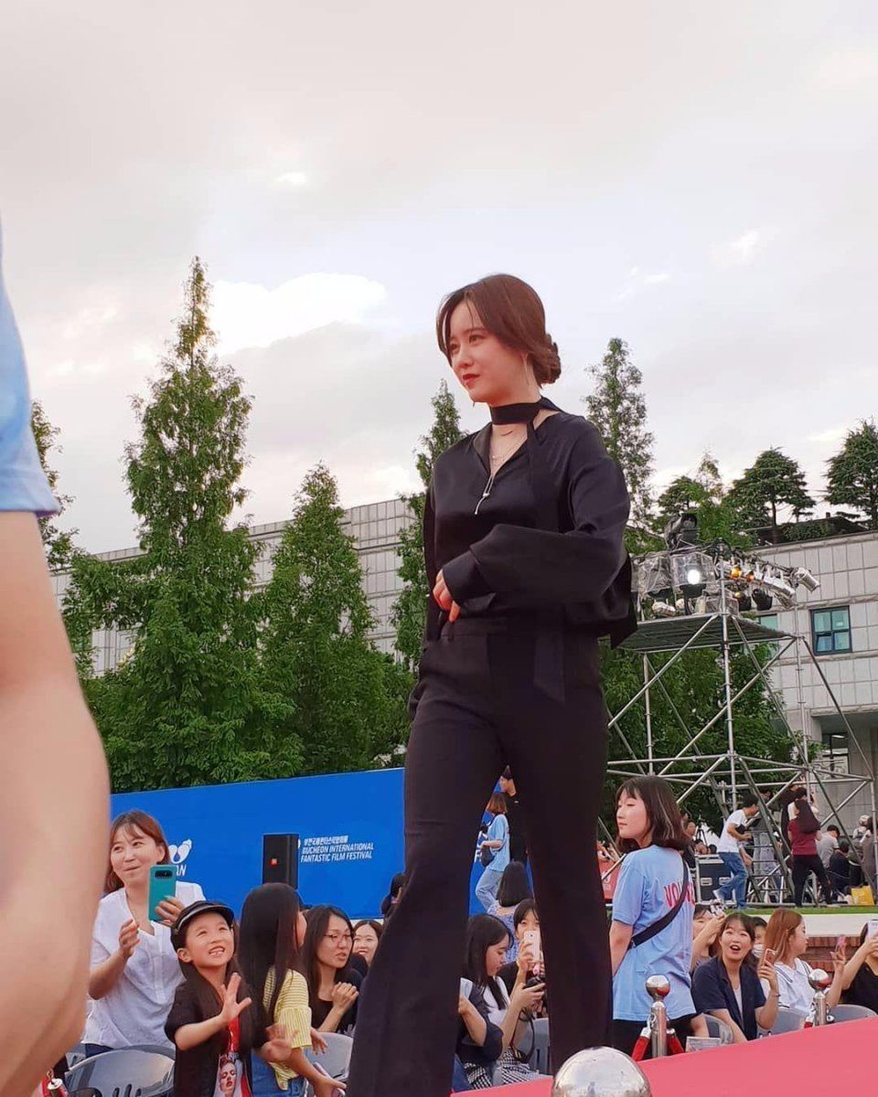 又一个韩星胖了，具惠善衣服的腰带都快系不上!