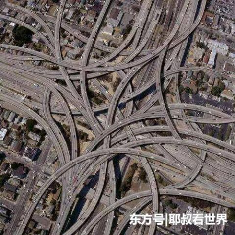  「日均」全球最可怕的立交桥，日均堵8小时，不慎走错路口将开往