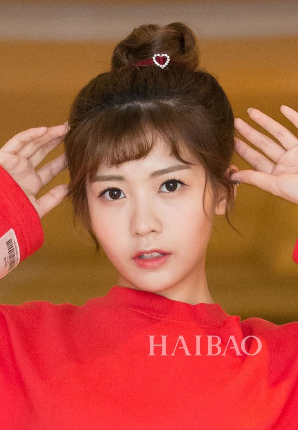 不信50款女星发型没你喜欢的!杨幂小辫超吸睛，＂璎珞＂吴谨言剪