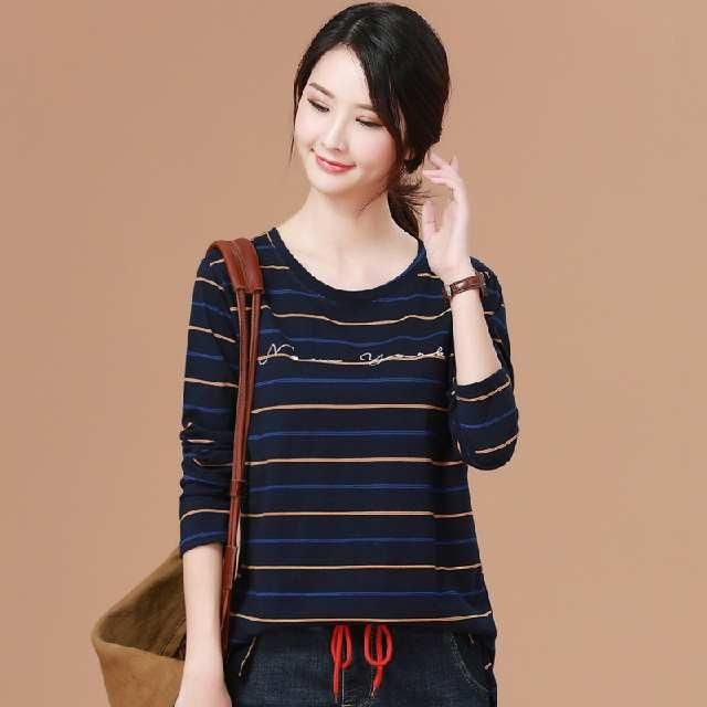 天渐凉别穿裙子，这些卫衣显年轻又好看，四五十女人秋天穿美了