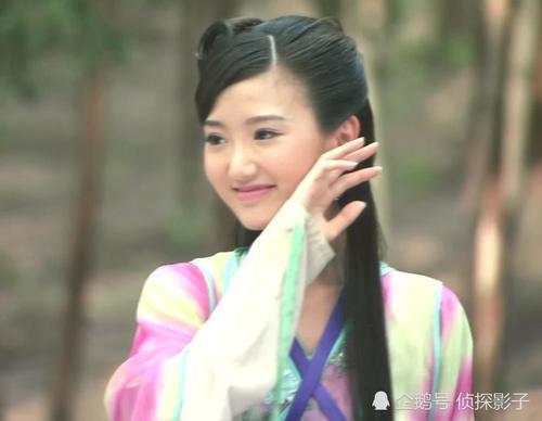 轻轻擦汗的古装女子,杨恭如朴素、毛晓彤笑容甜、涓子动作优雅