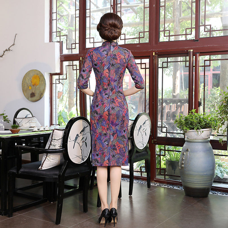 立秋我哥哥结婚,我和妈妈一人穿了一件旗袍,气质高贵惊艳全场