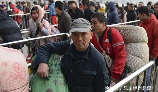 农民打工才一个月，现在又加入“留守大军”，为啥？老农说出实情
