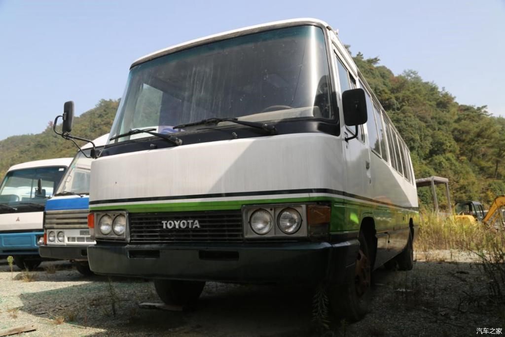 【二代丰田考斯特】改革开放时期最辉煌的中巴车——丰田第二代考斯特