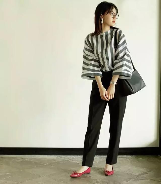 谁说黑色搭配太无趣，日本博主教你穿出特色