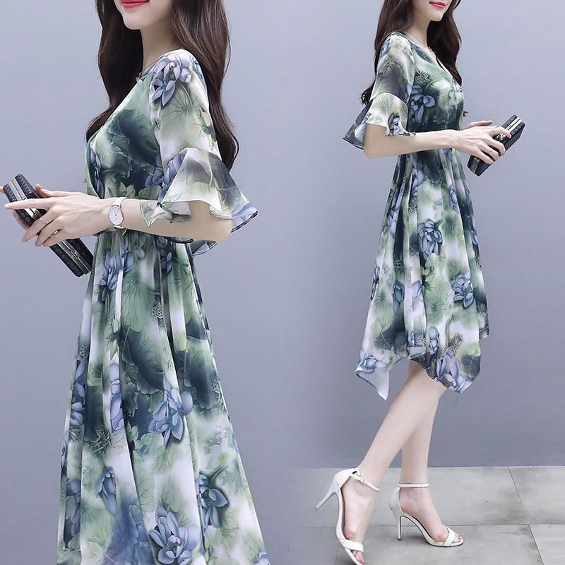 2018新上高档女装,女人再穷也要买一款,清爽时尚美到你尖叫