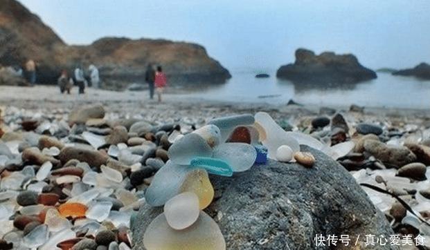 中国游客再次被“点名”，游客“洗劫”玻璃海滩被俄媒报道！